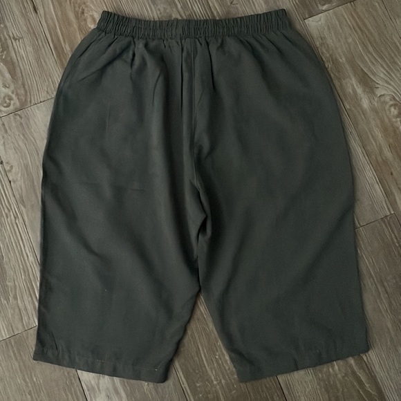 NWOT Shein shorts - Picture 4 of 5